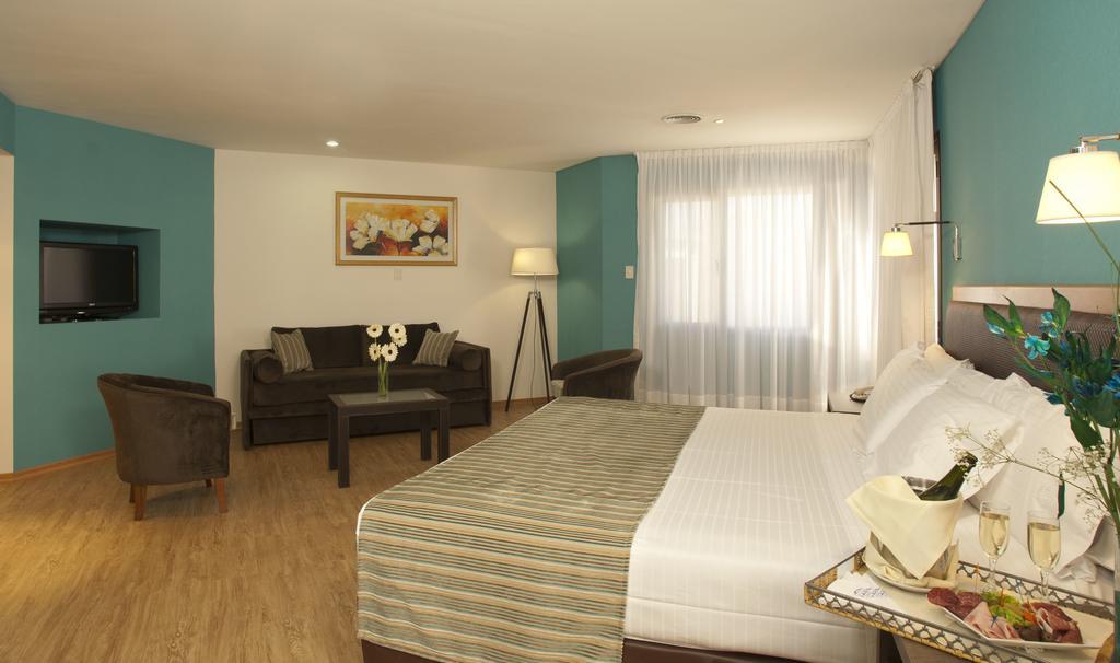 Hotel Land Express Neuquén Extérieur photo
